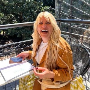 Meet your Posher, Camille